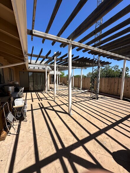More Photos Of 6738 Greenbay Rd, Arbuckle Land For Lease