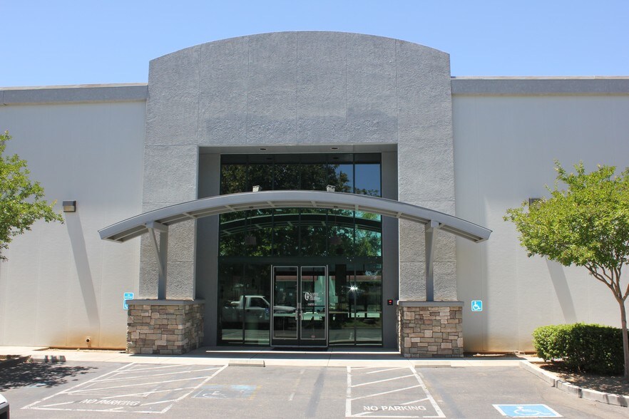 More Photos Of 6524 44th St, Sacramento Unknown For Lease