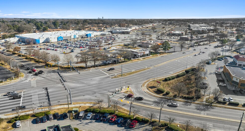 More Photos Of 5900 E Virginia Beach Blvd, Norfolk Unknown For Lease
