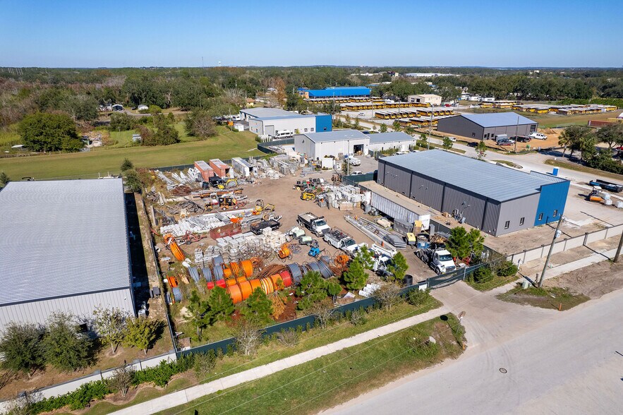 More Photos Of 648 Gadson St, Groveland Distribution For Sale