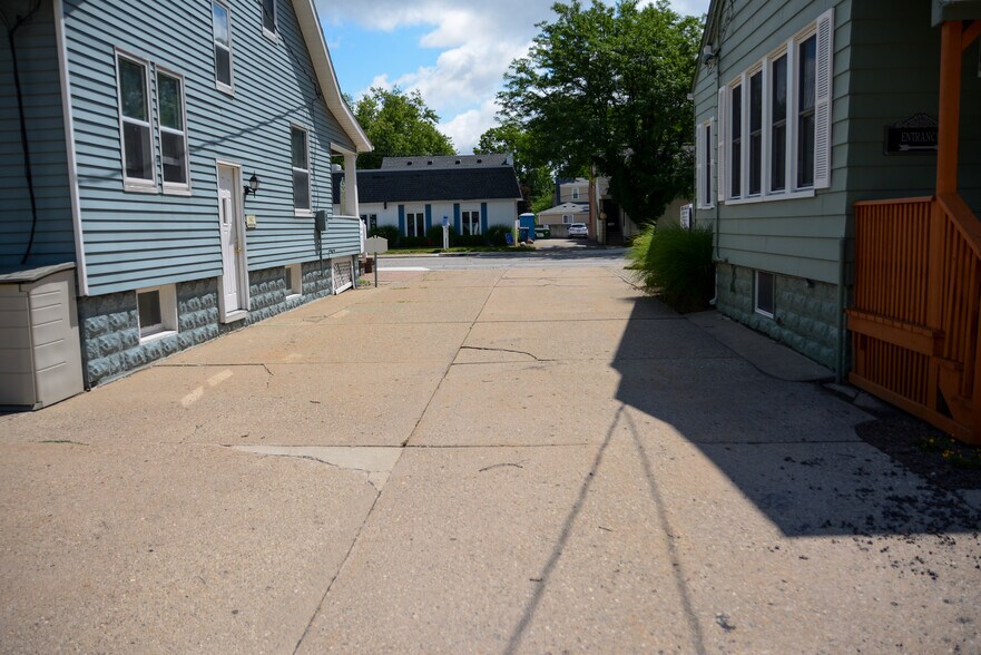 More Photos Of 1158 S Main St, Plymouth Office For Sale