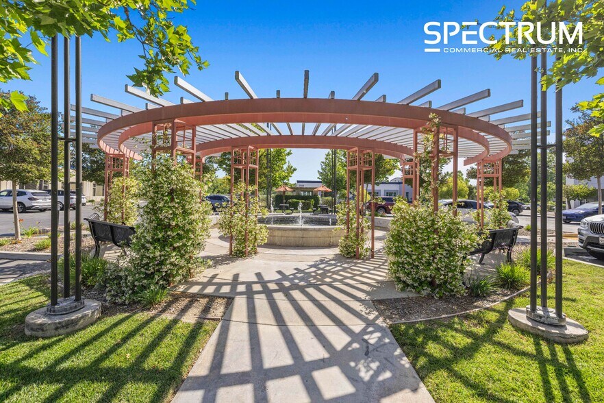 More Photos Of 25106 Avenue Tibbitts, Valencia Loft Creative Space For Sale