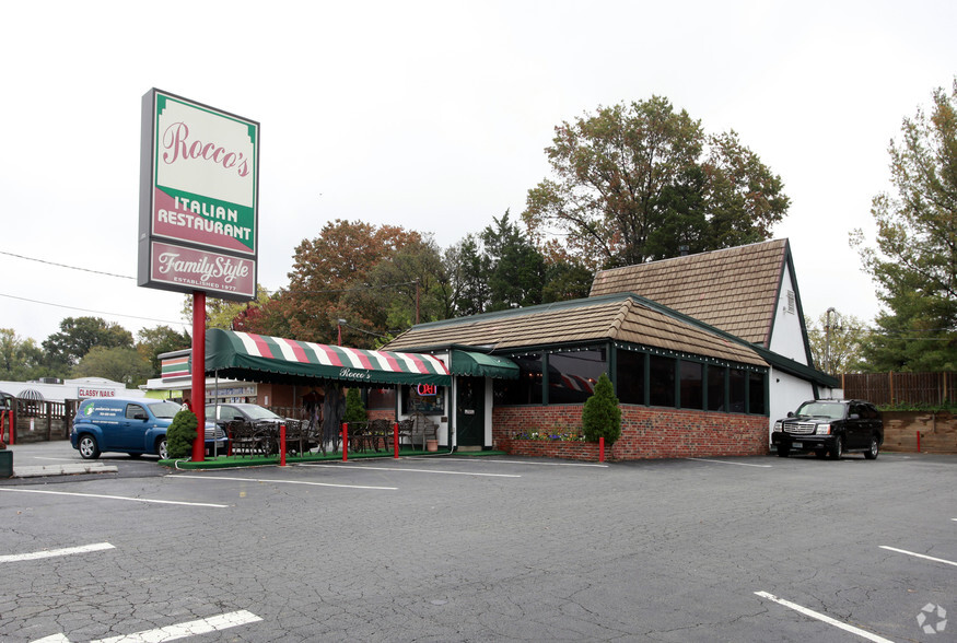 Primary Photo Of 1357A Chain Bridge Rd, McLean Restaurant For Sale