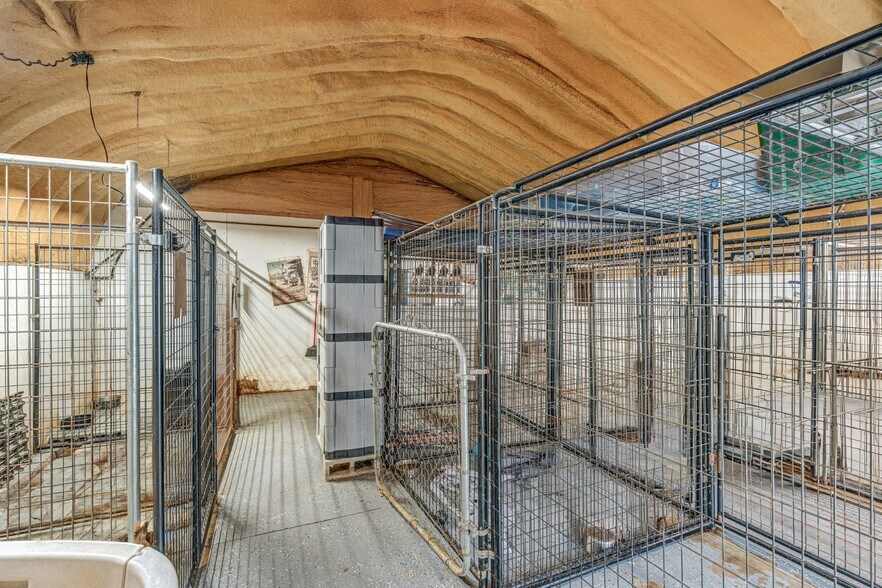 More Photos Of 1344 E 500 N, Albion Veterinarian Kennel For Sale