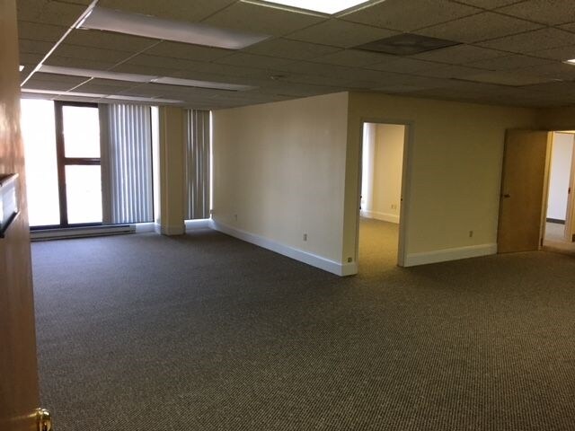 More Photos Of 1 Elm Sq, Andover Office Residential For Lease