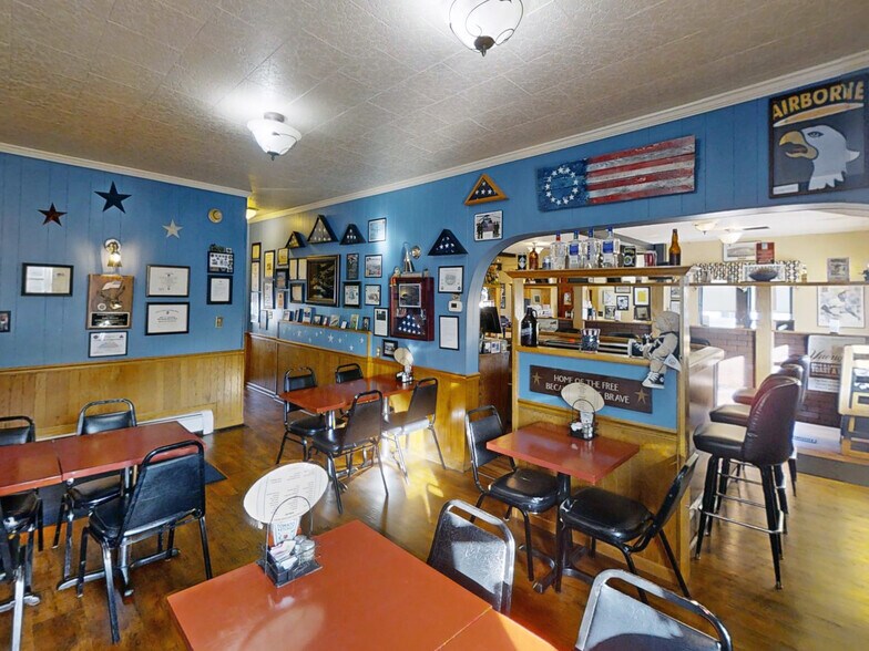 More Photos Of 3725 W Lake Rd, Erie Restaurant For Sale