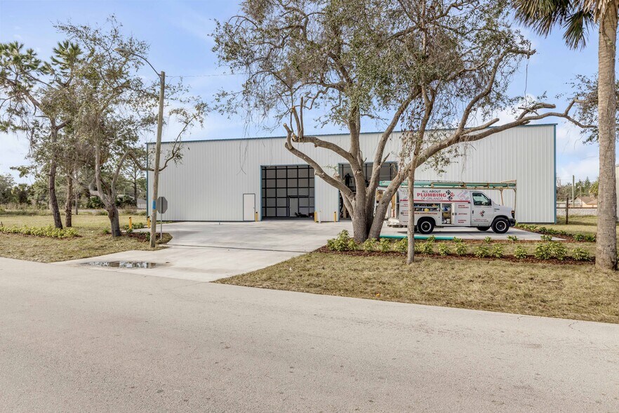 More Photos Of 2218 Guava Dr, Edgewater Warehouse For Sale