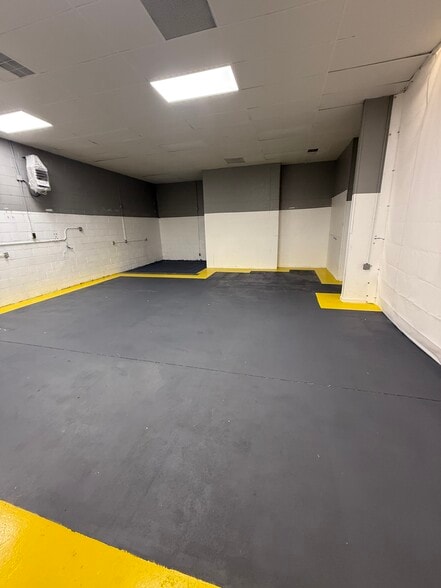 More Photos Of 298 Willis St, Gaffney Manufacturing For Lease