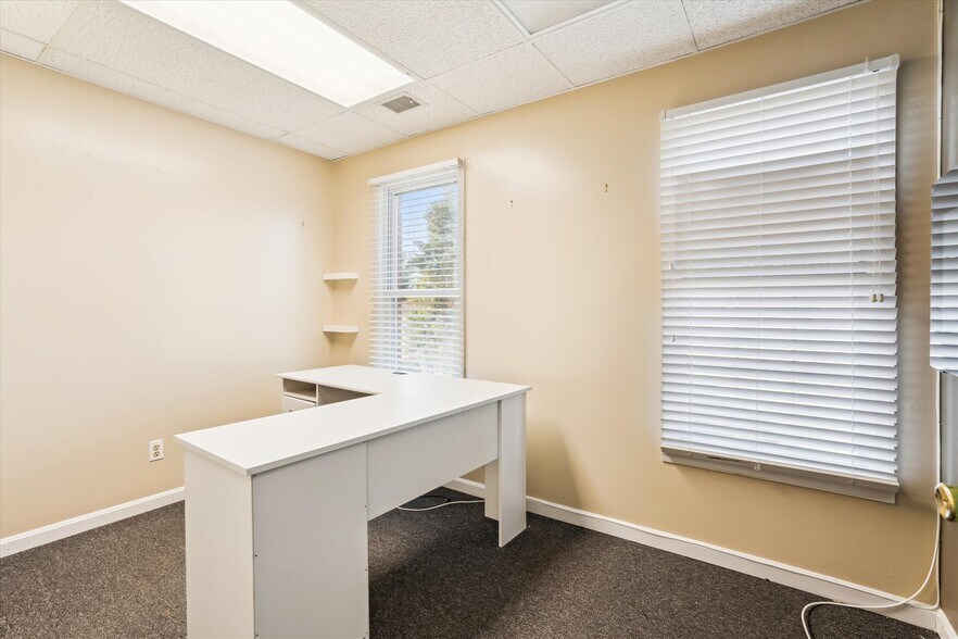 More Photos Of 14333 Laurel Bowie Rd, Laurel Medical For Sale