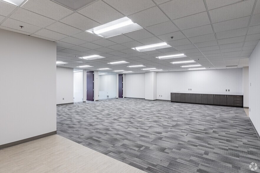 Photo of 9th Floor Ste 985