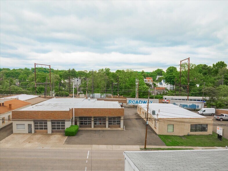 More Photos Of 363-369 W Glenside Ave, Glenside Warehouse For Sale