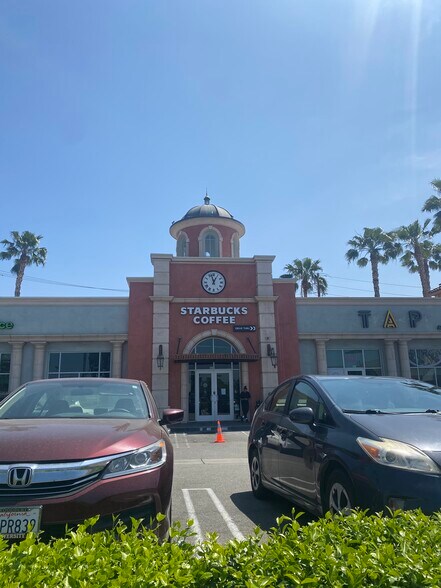 More Photos Of 1001 N San Fernando Blvd, Burbank Unknown For Lease