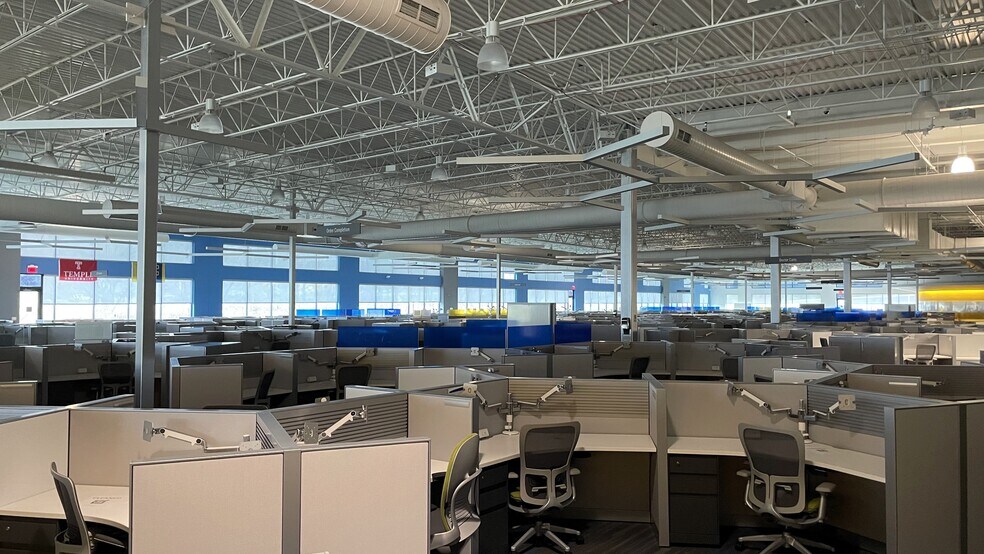 More Photos Of 501 Ronda Ct, North Huntingdon Office For Lease