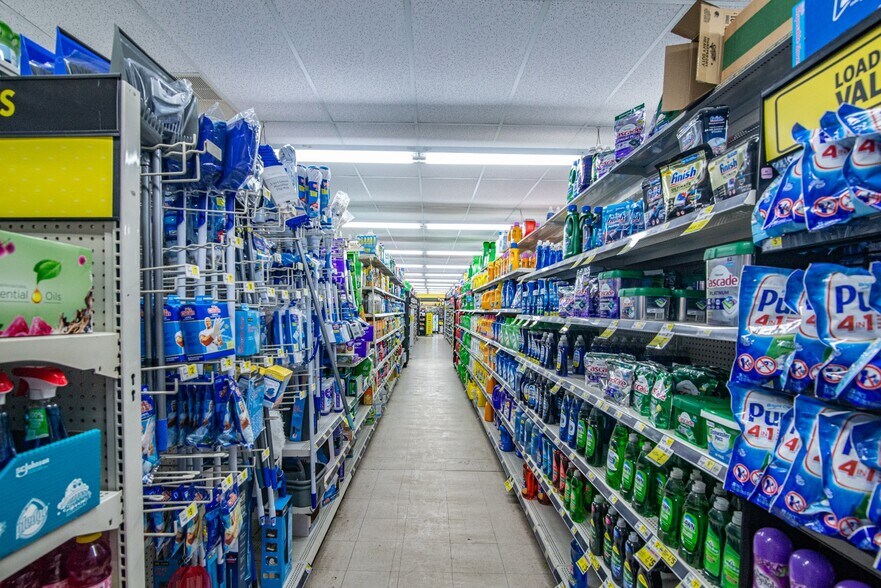 More Photos Of 1215 Main St, Munfordville Freestanding For Sale