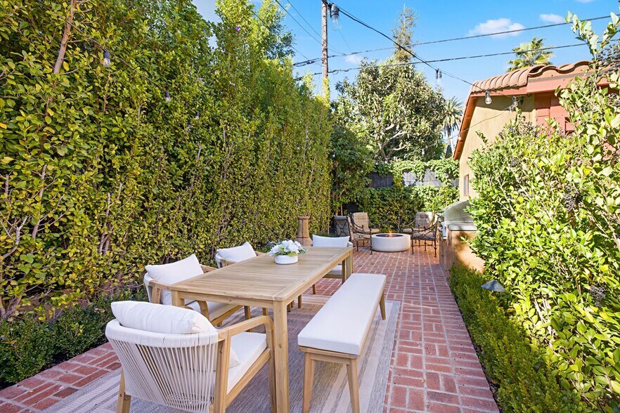 More Photos Of 7621 Norton Ave, West Hollywood Multifamily For Sale