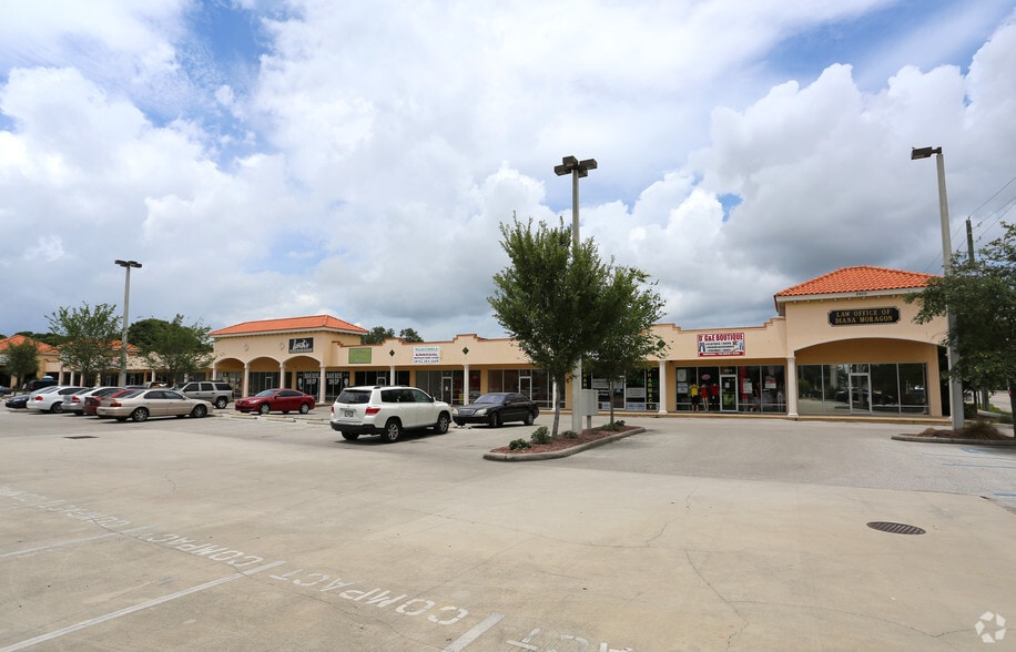 More Photos Of 2800 N Macdill Ave, Tampa Unknown For Lease