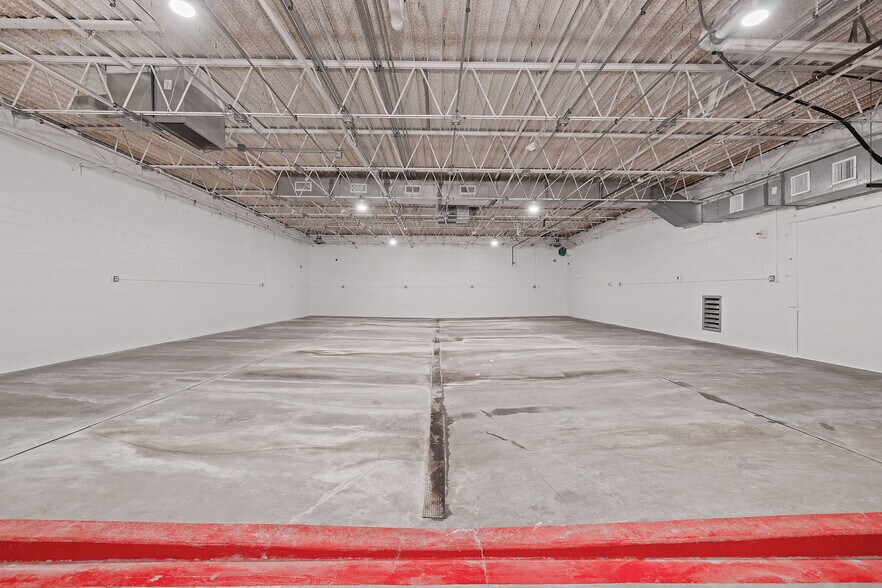 More Photos Of 4905 E 41st Ave, Denver Warehouse For Sale
