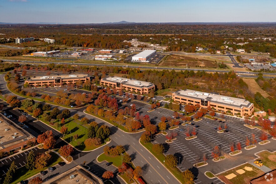 More Photos Of 20098 Ashbrook Pl, Ashburn Office For Lease