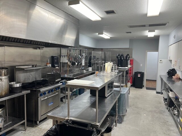 More Photos Of 1202 N Millbend Dr, Spring Religious Facility For Sale