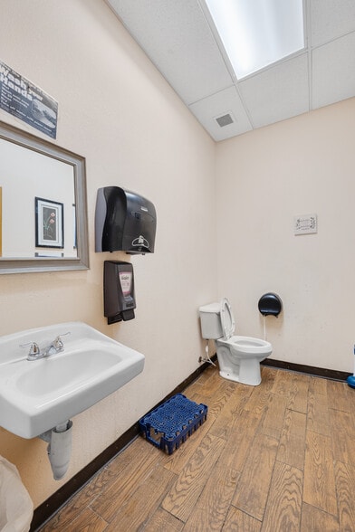 More Photos Of 3201 N 9th St, St, Saint Louis Warehouse For Sale