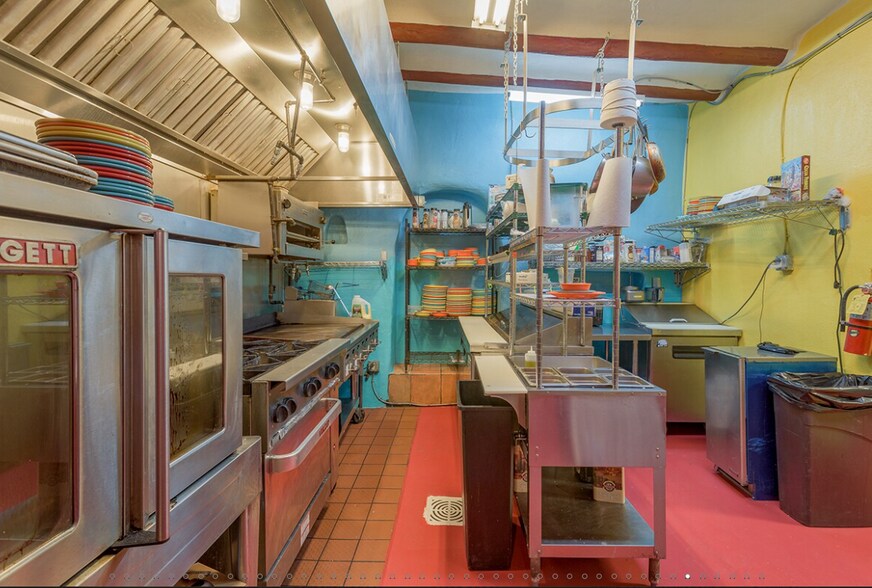 More Photos Of 233 Canyon Rd, Santa Fe General Retail For Sale