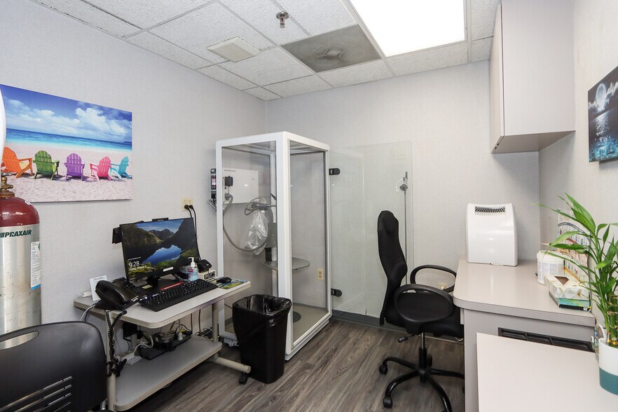 More Photos Of 233 E Shore Rd, Great Neck Medical For Lease