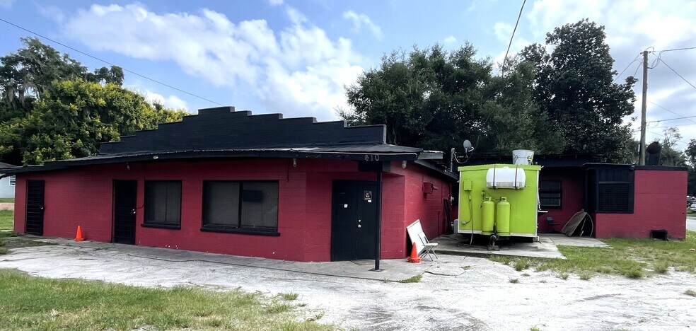 More Photos Of 410 W Beresford Ave, Deland General Retail For Sale