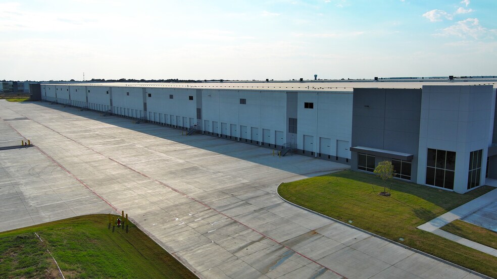 More Photos Of 1220 Sage Hill, Forney Unknown For Lease