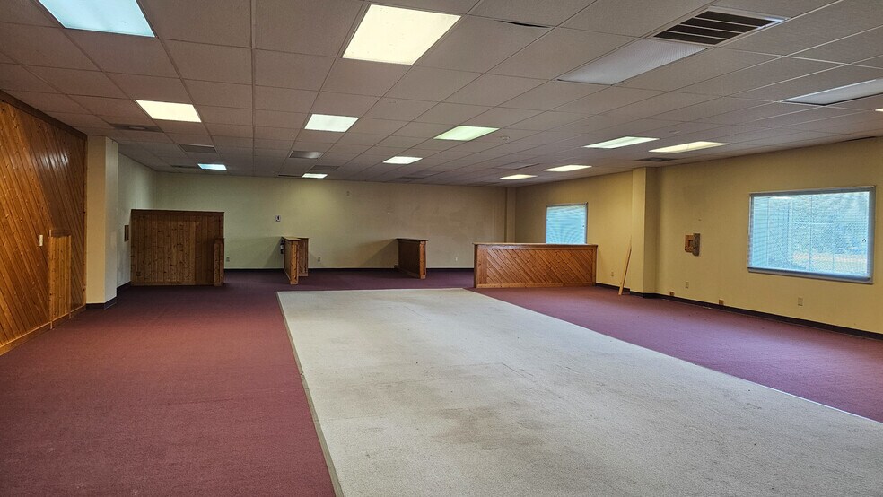 More Photos Of 5987 Highway 441, Wiley Storefront Retail Office For Sale