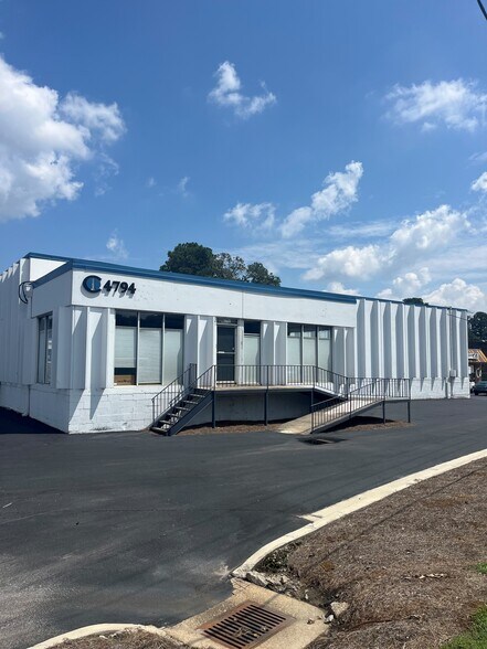 Primary Photo Of 4794 Clark Howell Hwy, Atlanta Warehouse For Lease