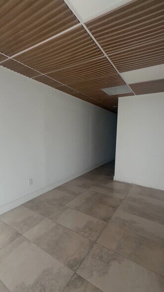 Primary Photo Of 3227-3233 W Cypress St, Tampa Storefront Retail Residential For Lease