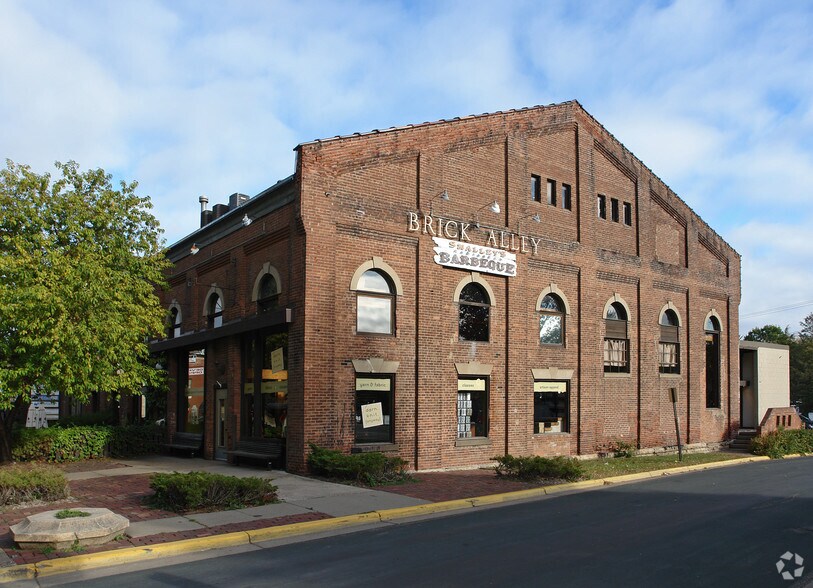 More Photos Of 421-423 S Main St, Stillwater Storefront Retail Office For Lease