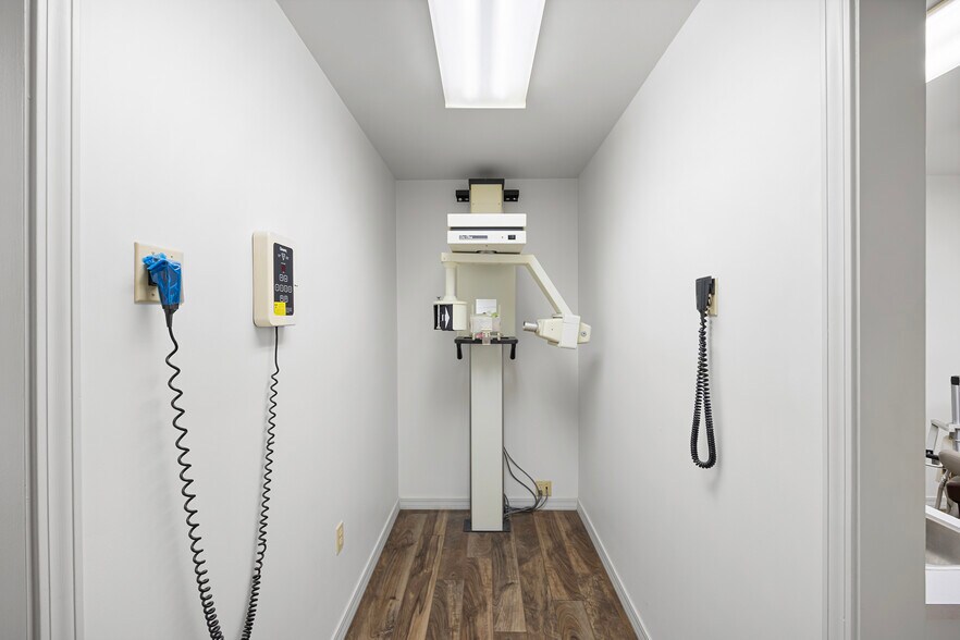 More Photos Of 1501 W C St, Russellville Healthcare For Sale