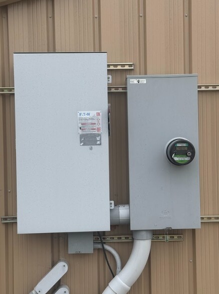 More Photos Of 620 N Morley St, Moberly Self Storage For Sale