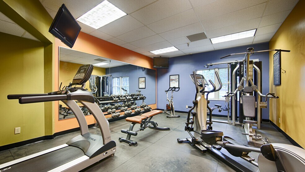 More Photos Of 100 W 76th St, Davenport Hotel For Sale