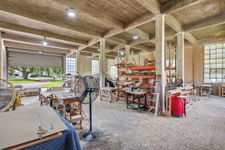 More Photos Of 765 E Washington St, Monticello Auto Repair For Sale