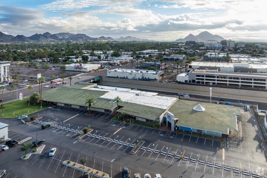 More Photos Of 1701 E Camelback Rd, Phoenix Freestanding For Lease