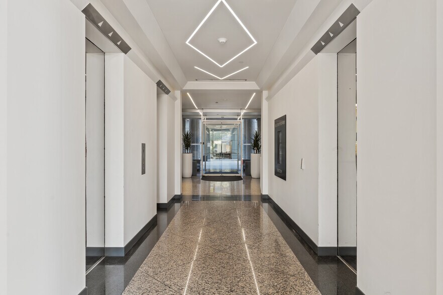 More Photos Of 18383 Preston Rd, Dallas Office For Lease