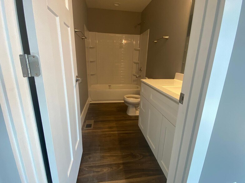 More Photos Of , Cincinnati Multifamily For Sale