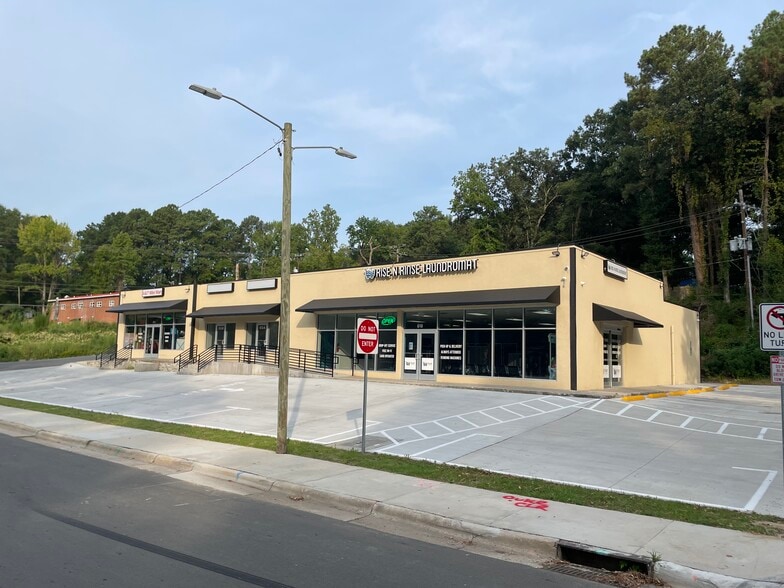 More Photos Of 612 Lakeland St, Durham Storefront Retail Office For Lease