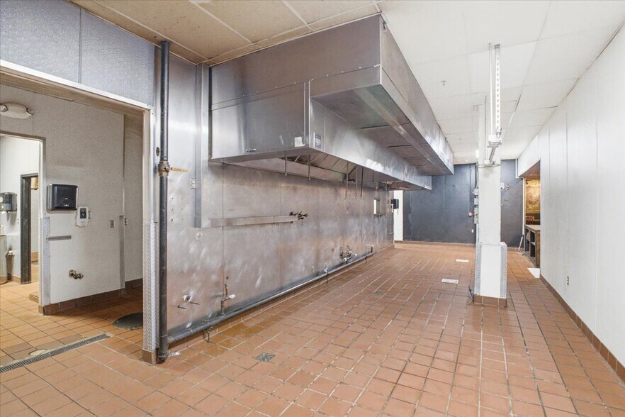 More Photos Of 301 Franklin St, Buffalo Restaurant For Sale