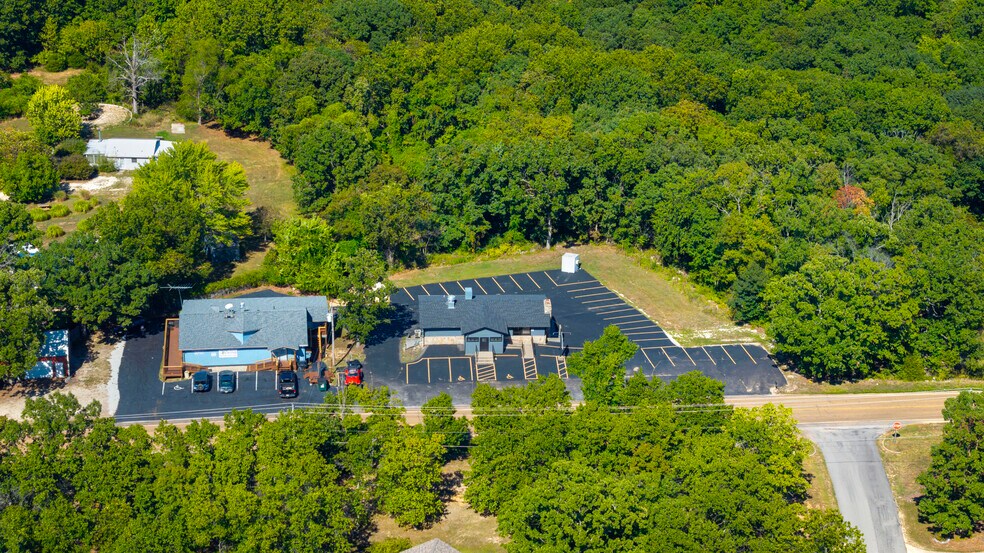 More Photos Of 2079 State Road Y, Linn Creek Restaurant For Sale