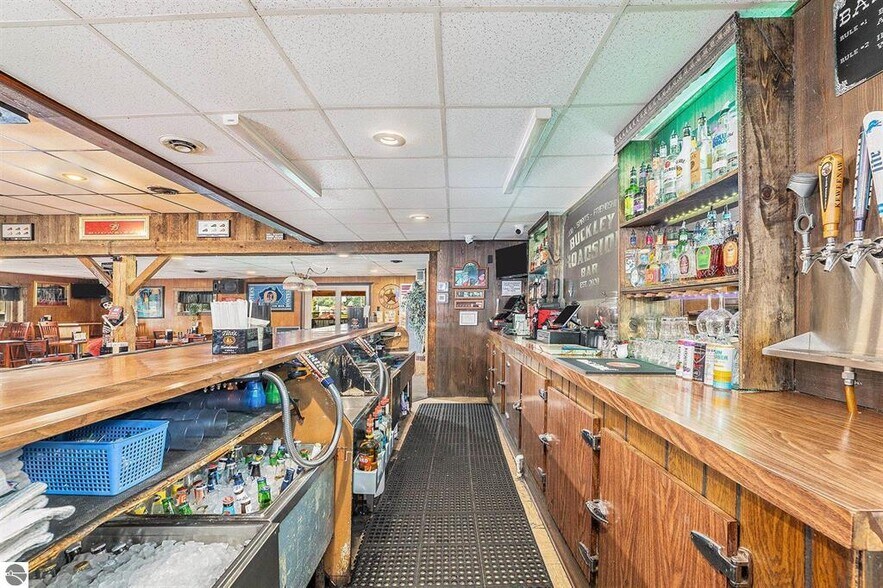 More Photos Of 116 W Wexford Ave, Buckley General Retail For Sale