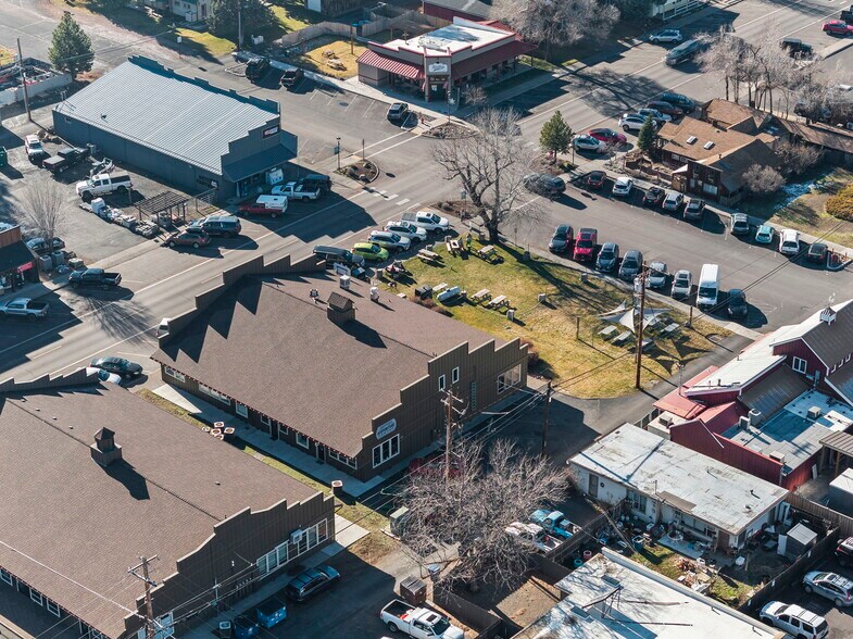 More Photos Of 352 E Hood Ave, Sisters General Retail For Sale