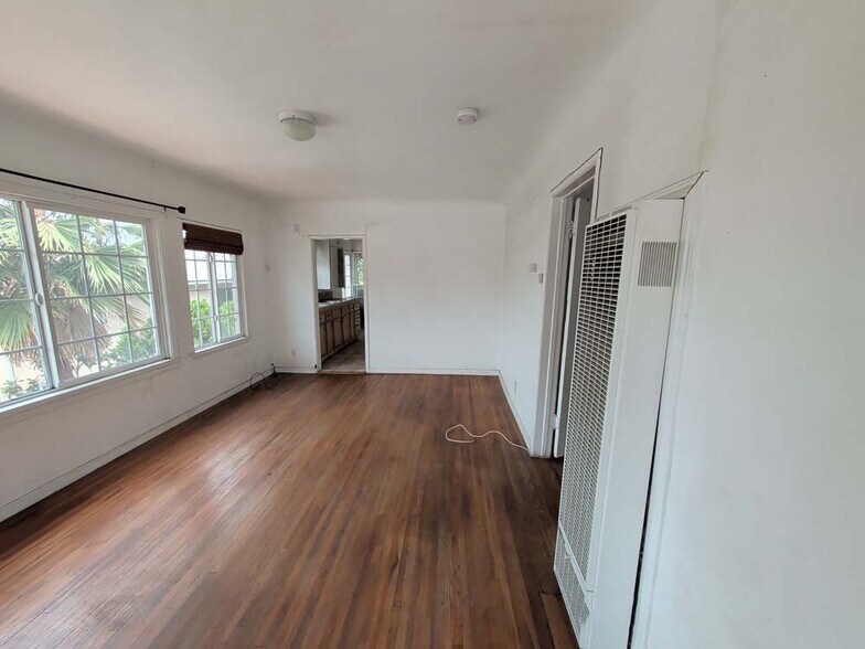 More Photos Of 4790 Academy St, Los Angeles Apartments For Sale