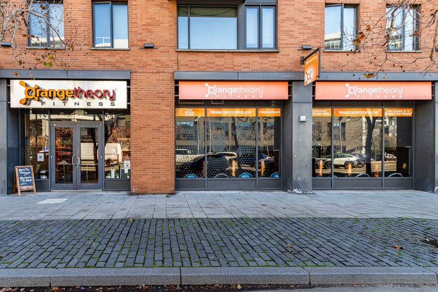 More Photos Of 215-227 King St, San Francisco Apartments For Lease