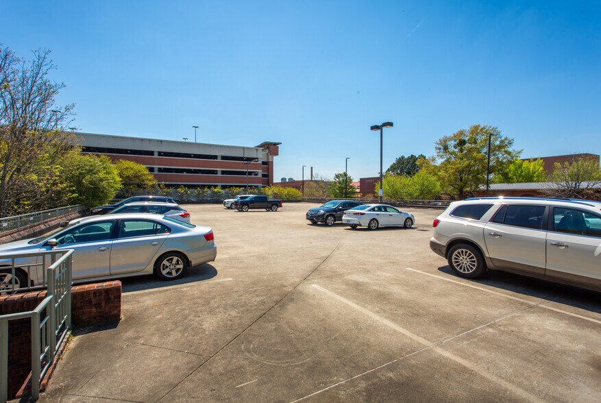 More Photos Of 945 Broadway, Columbus Office Residential For Lease