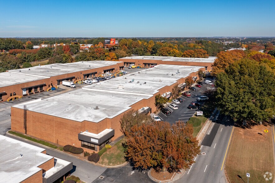 More Photos Of 5845 Oakbrook Pky, Norcross Distribution For Lease