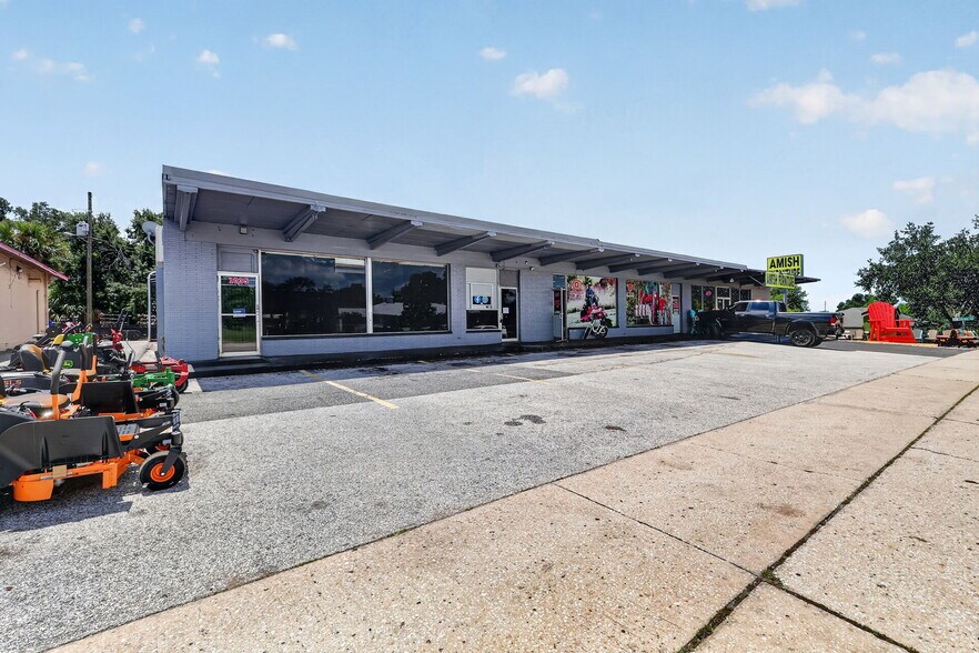 Primary Photo Of 1035 W Highway 50, Clermont General Retail For Sale