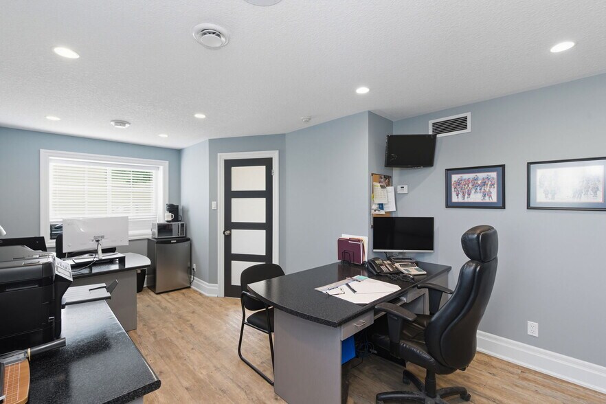 More Photos Of 169 Elizabeth St, Midland Industrial For Sale